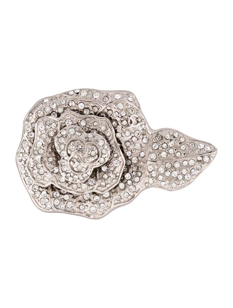 camellia brooch chanel.